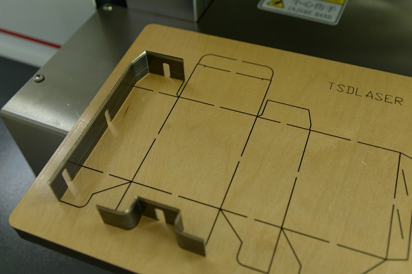 Automatische CNC-schnelle Klingenbiegemaschine für die Herstellung von Formen
